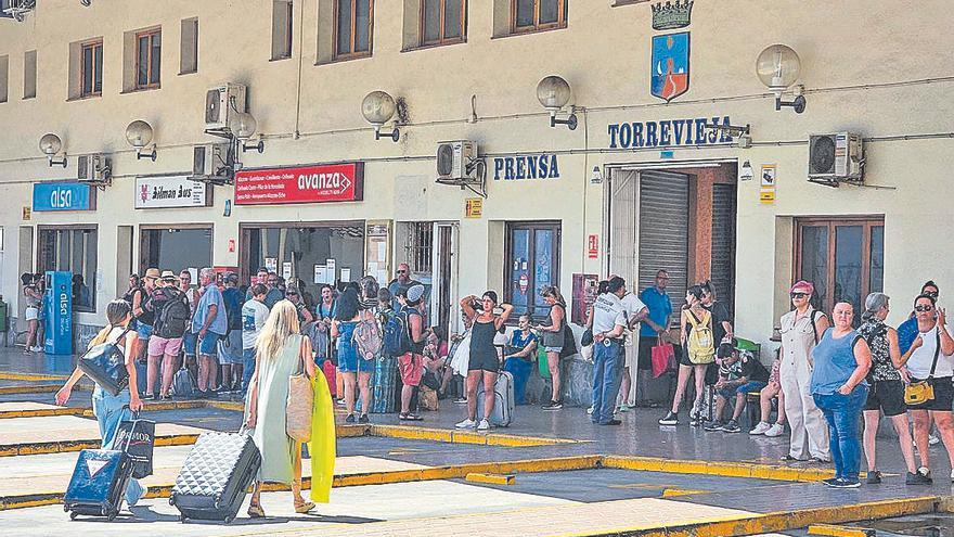 Una bienvenida a Torrevieja que deja mucho que desear