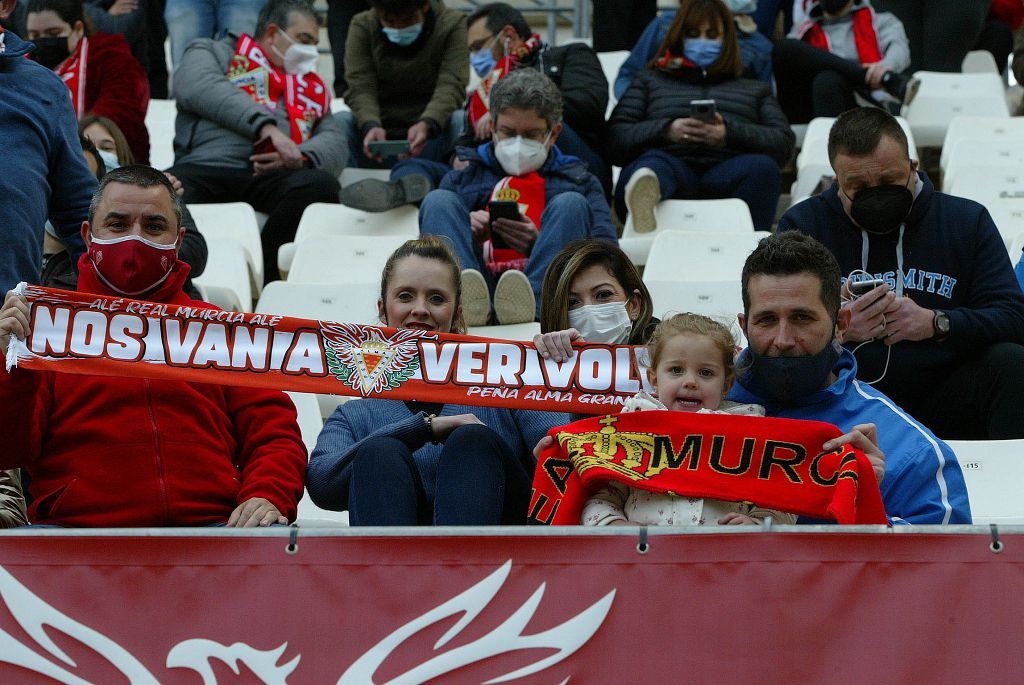 Todas las imágenes que ha dejado el partido del Real Murcia