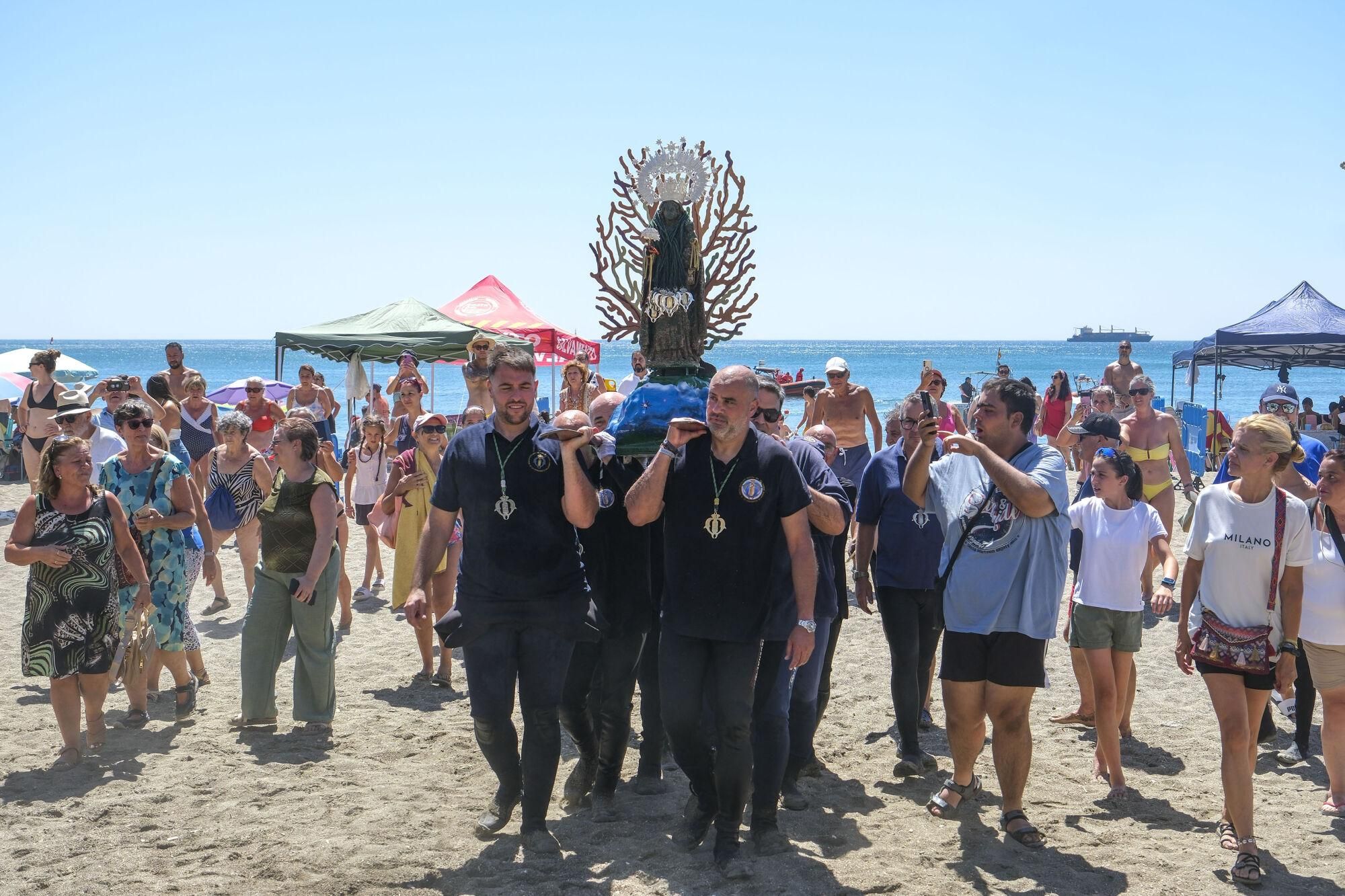 Procesión de la Virgen del Carmen de los submarinistas en La Malagueta