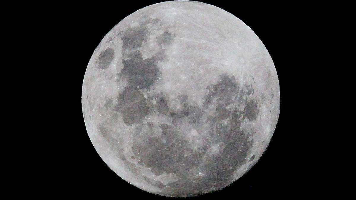 Luna llena de mayo de hace unos años en Johannesburgo (Sudáfrica).