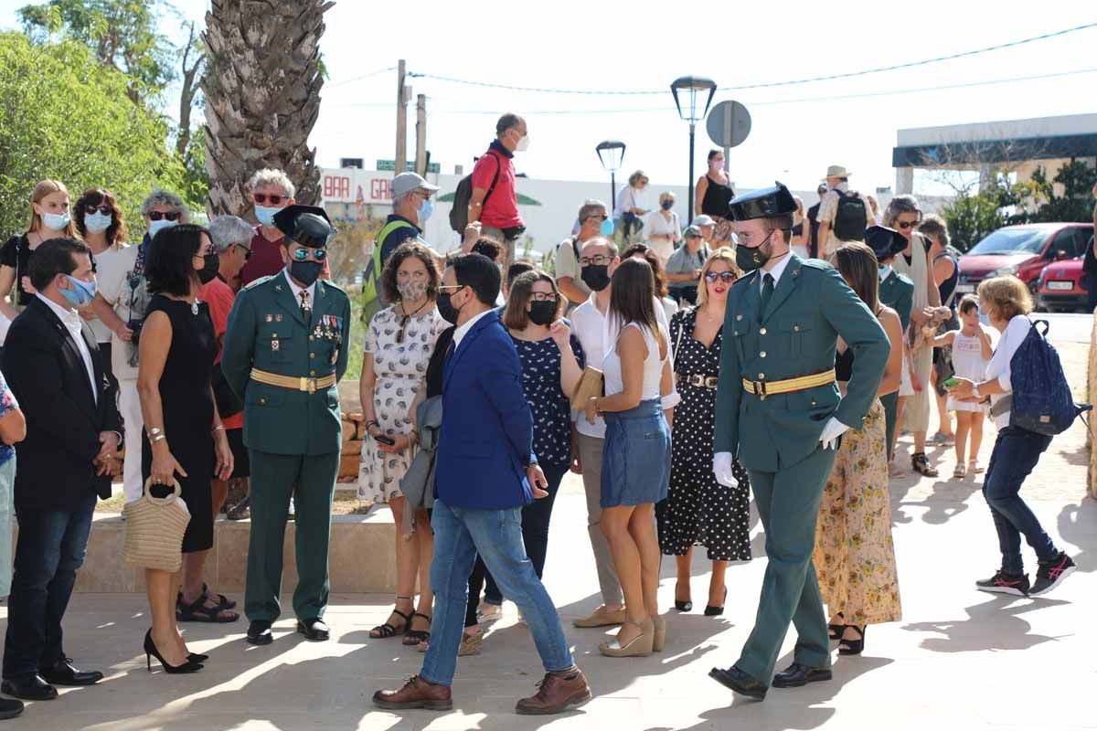 Misa, procesión y 'ball pagès' en el Pilar de la Mola