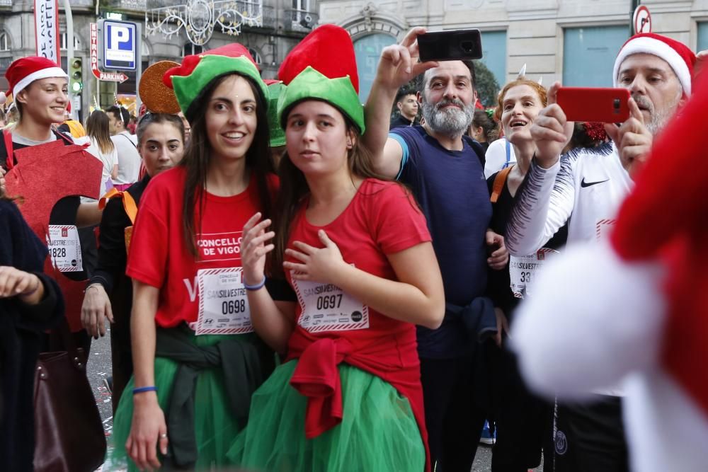 Miles de participantes celebraron el fin de año por el centro de Vigo