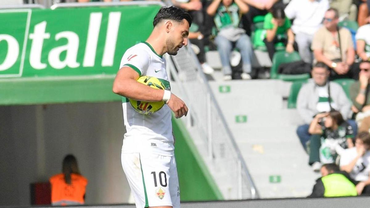 RACISMO ELCHE-ESPANYOL | La defensa de Rafa Mir ante la denuncia de El Hilali: «Si soy más moro yo que él»