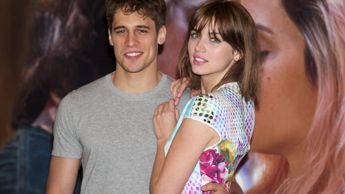 Ana de Armas y Martín Rivas, en 2014