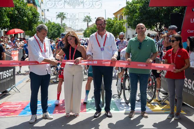 La salida de La Vuelta a España de Palma del Río, en imágenes