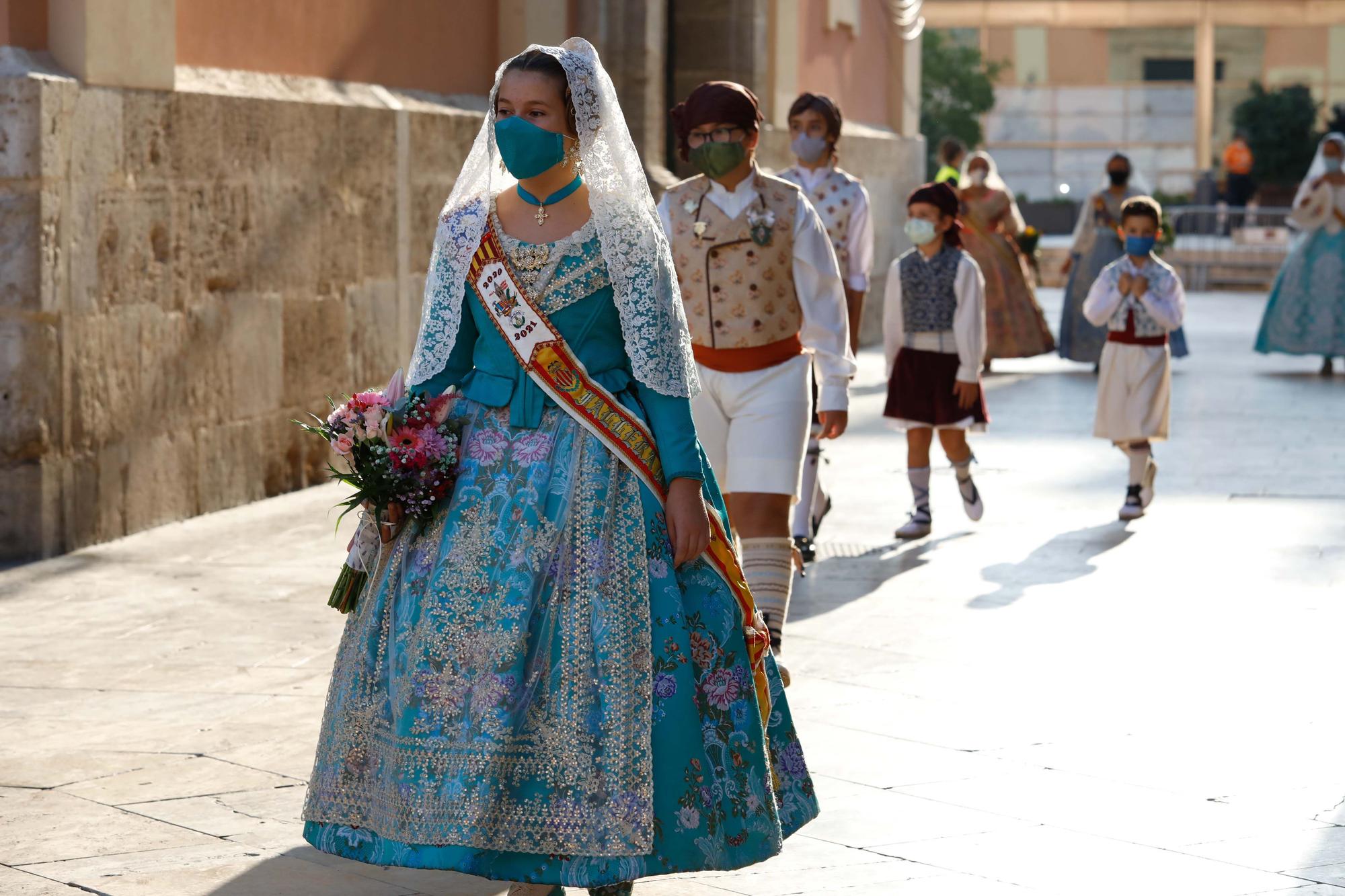 Búscate en el segundo día de Ofrenda por las calles del Mar y Avellanas entre las 9:00 y 10:00 horas