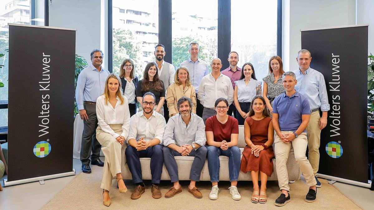 Foto de equipo de Wolters Kluwer y Marosa.