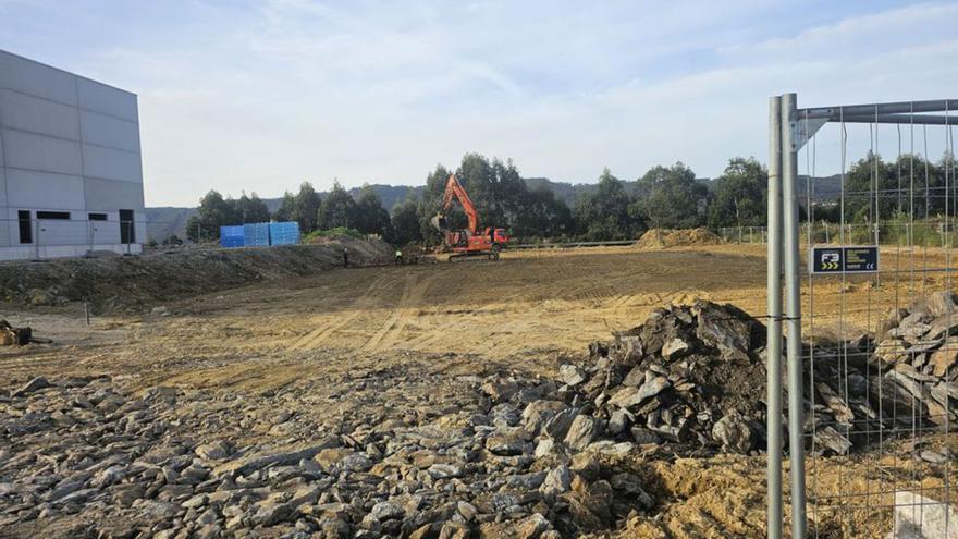Vista de las obras del nuevo parque en Morás. | LOC