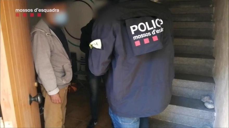 Detenen al Berguedà el líder d'una secta