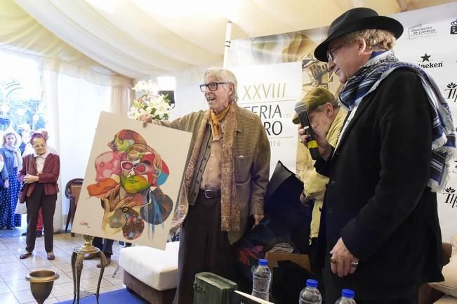 Luis Antonio de Villena, en la Feria del Libro