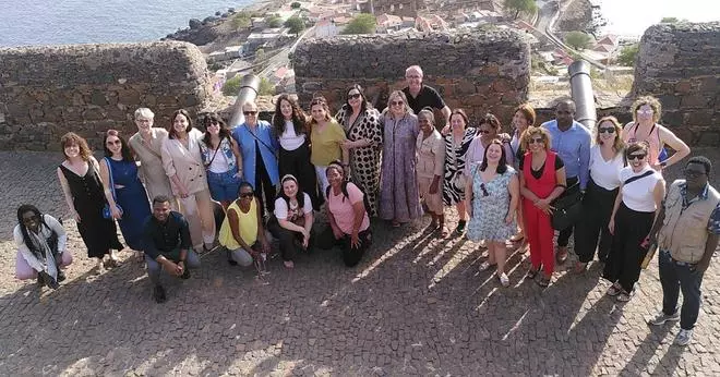 Cangas y Cabo Verde, más unidas