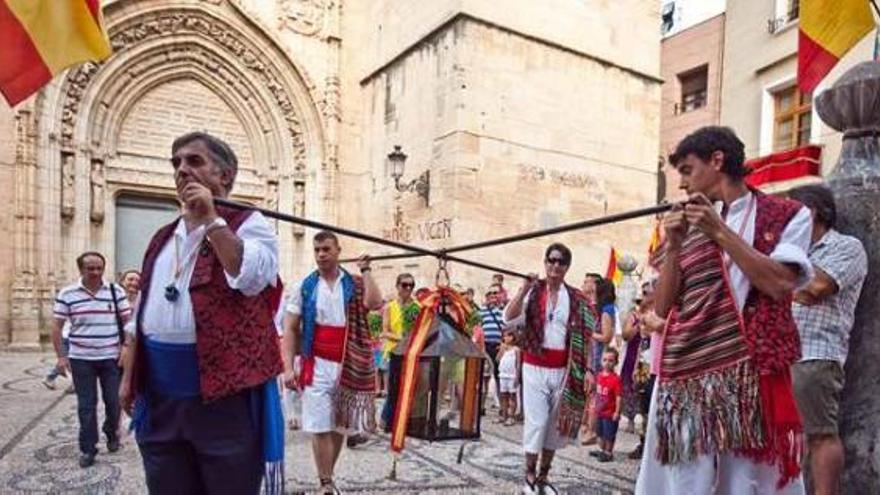 El Farolico de Venancio ya ilumina la sierra de Callosa