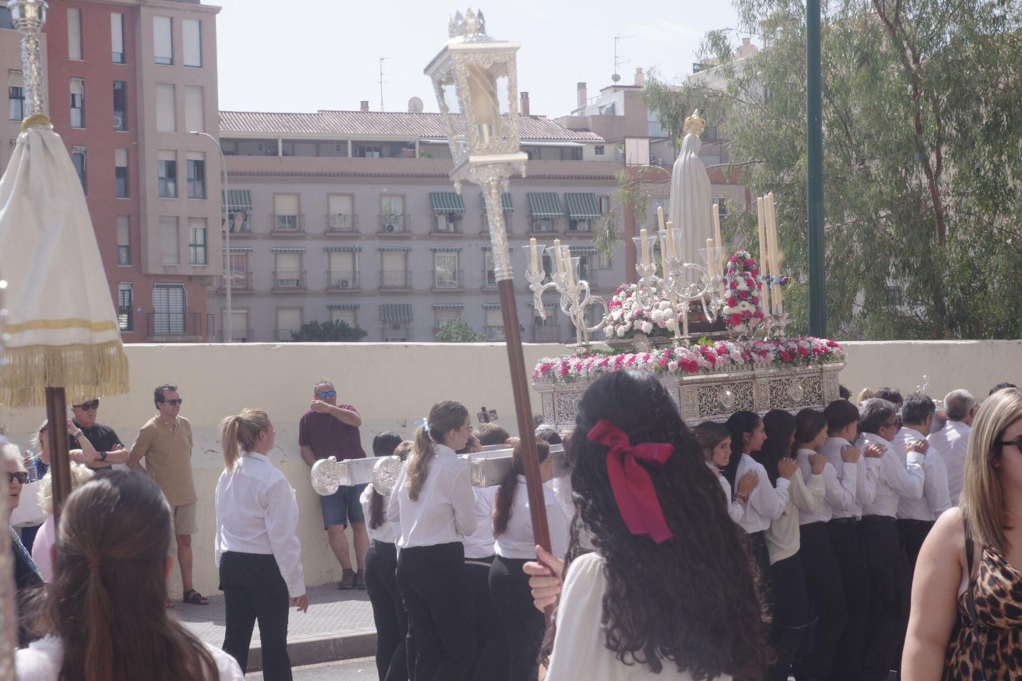 Traslado de la Virgen de Fátima y la Virgen de las Mercedes (El Tarajal) hacia sus altares por la festividad del Corpus en Málaga