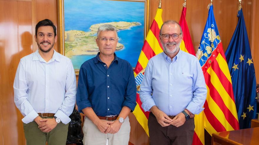 El festero Joaquín Pérez Gosálbez, pregonero de los Moros y Cristianos de El Campello