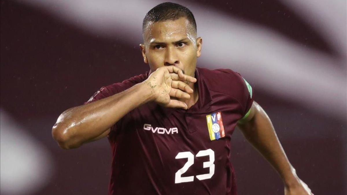 Salomón Rondón anotó el gol del triunfo