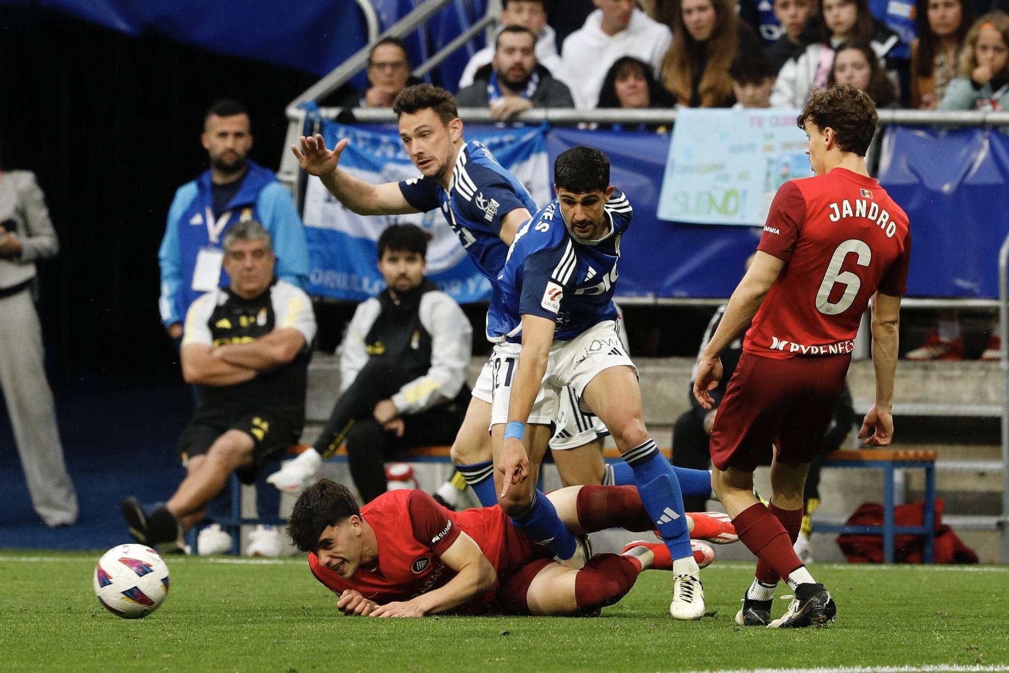 Así fue el partido entre el Oviedo y el Andorra