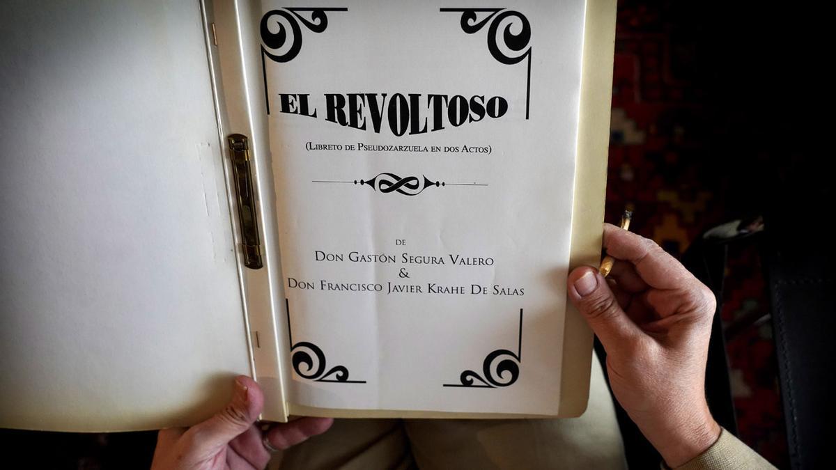 Gastón Segura relata cómo escribieron el libreto de ’El Revoltoso’ junto a Javier Krahe