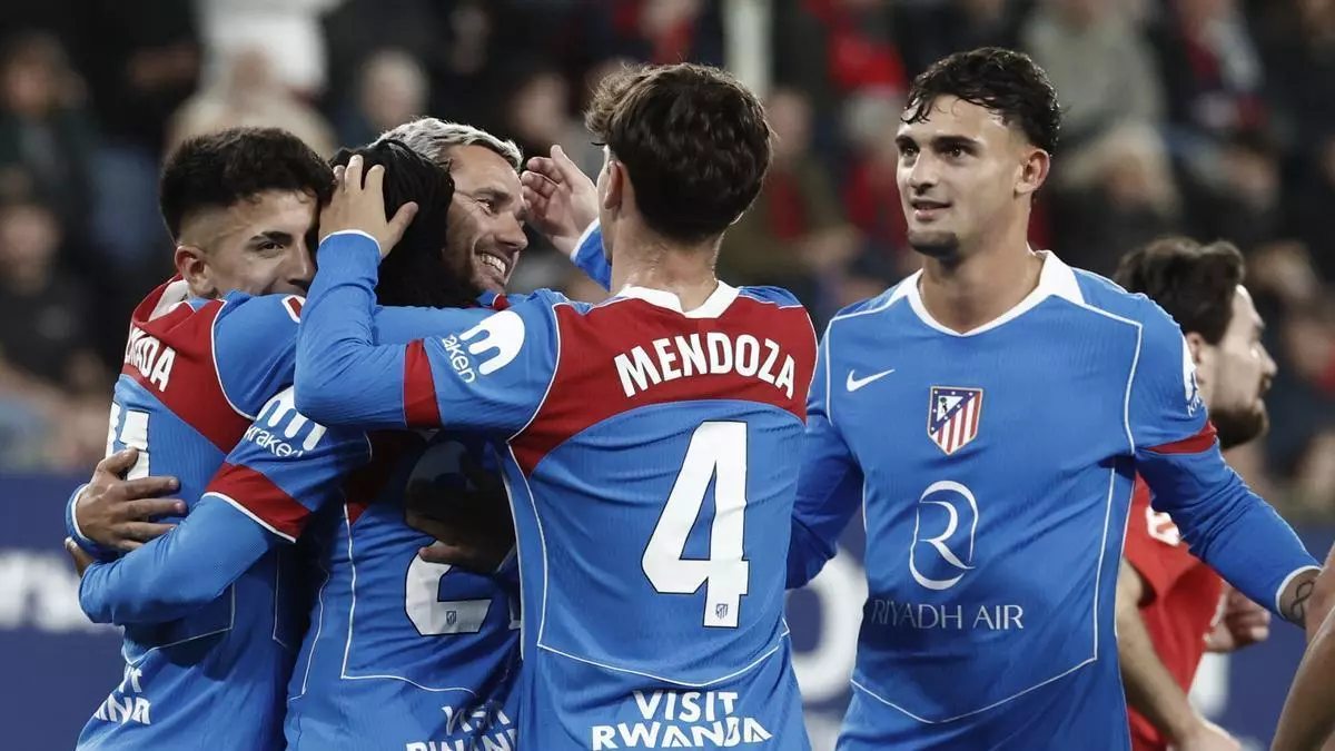 El Atlético gana en El Sadar y sigue peleando por ser tercero