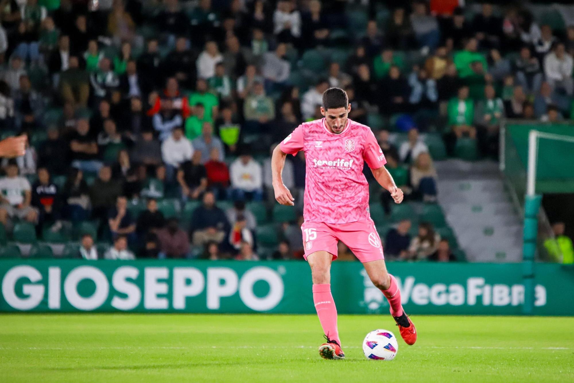 El partido del Elche CF - CD Tenerife, en imágenes