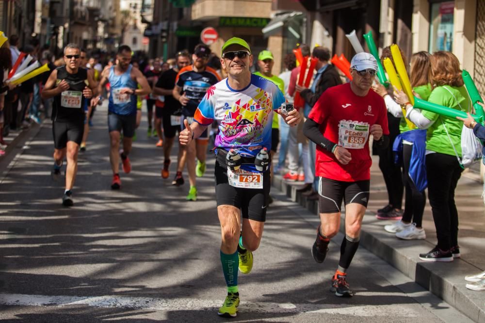 Hassanne Ahouchar gana el 44 maratón de Elche