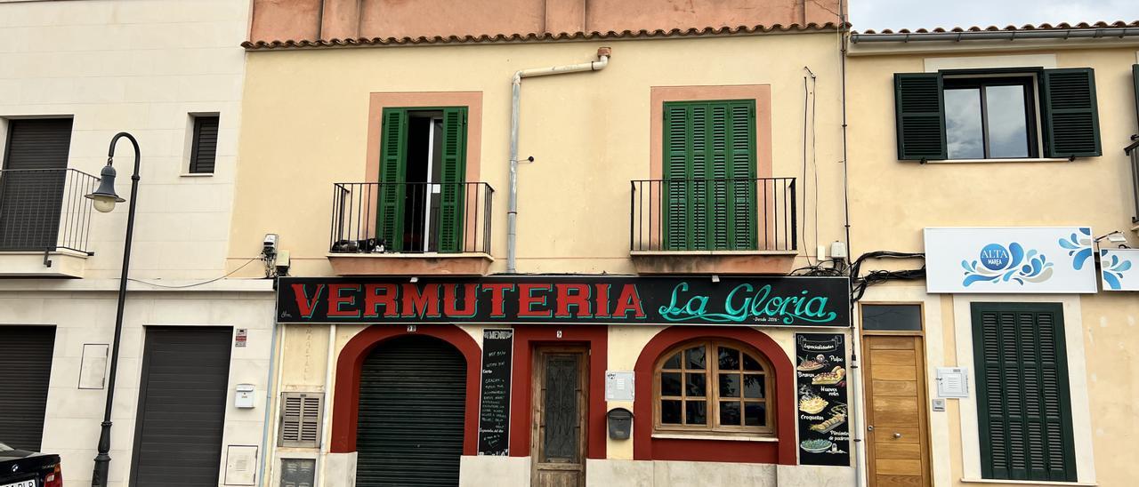 Edificio vendido en Es Molinar donde se ubicaba la vermutería La Gloria.