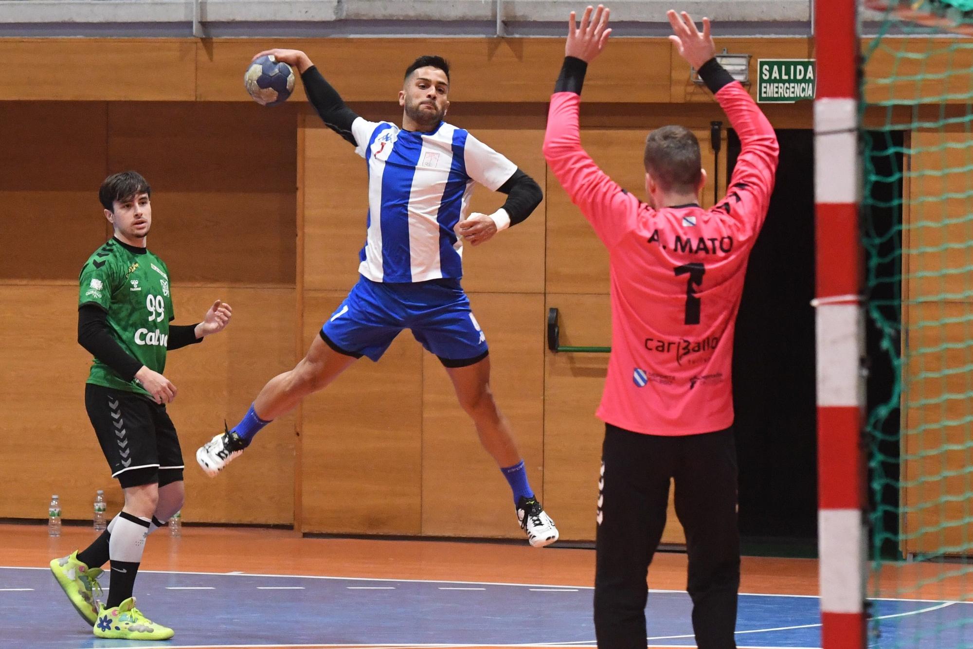 El OAR Coruña le gana 30-20 el derbi al Calvo Xiria