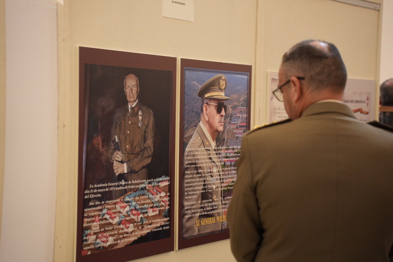 Exposición militar en San Felipe Neri