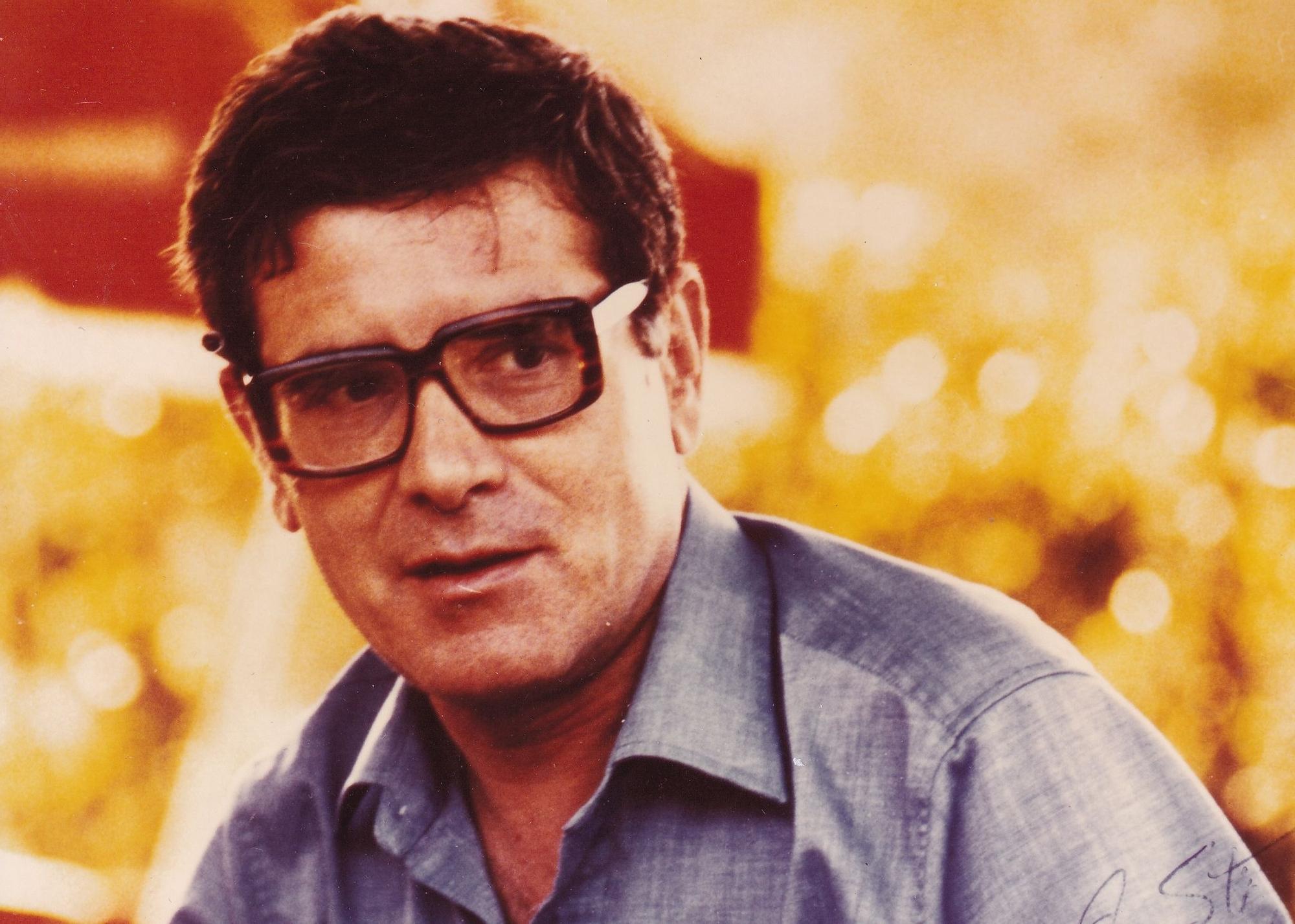 El escritor Miguel Espinosa, en los años 70.