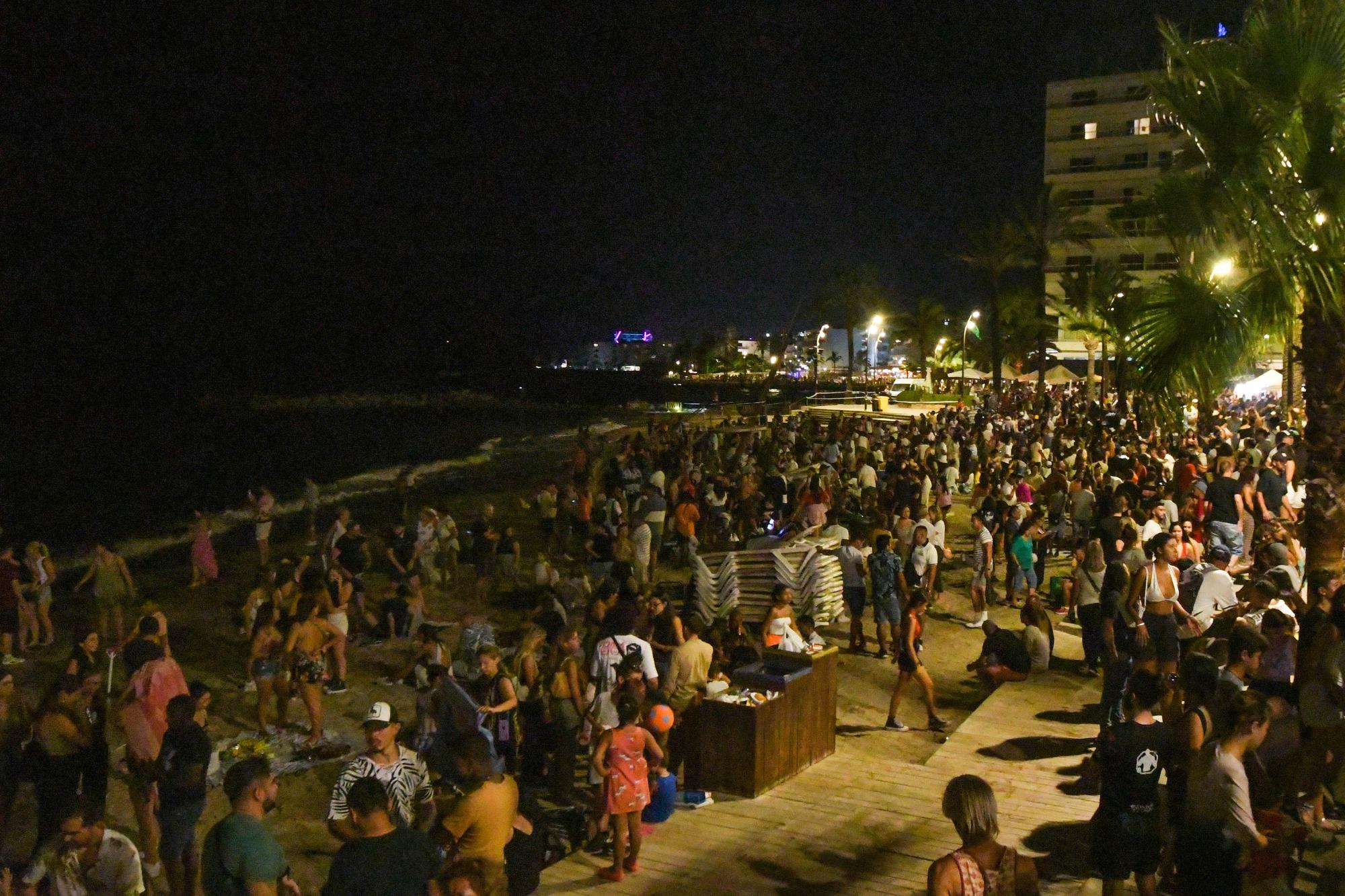 Mira aquí las imágenes de los fuegos artificiales del 15 de agosto en Ibiza