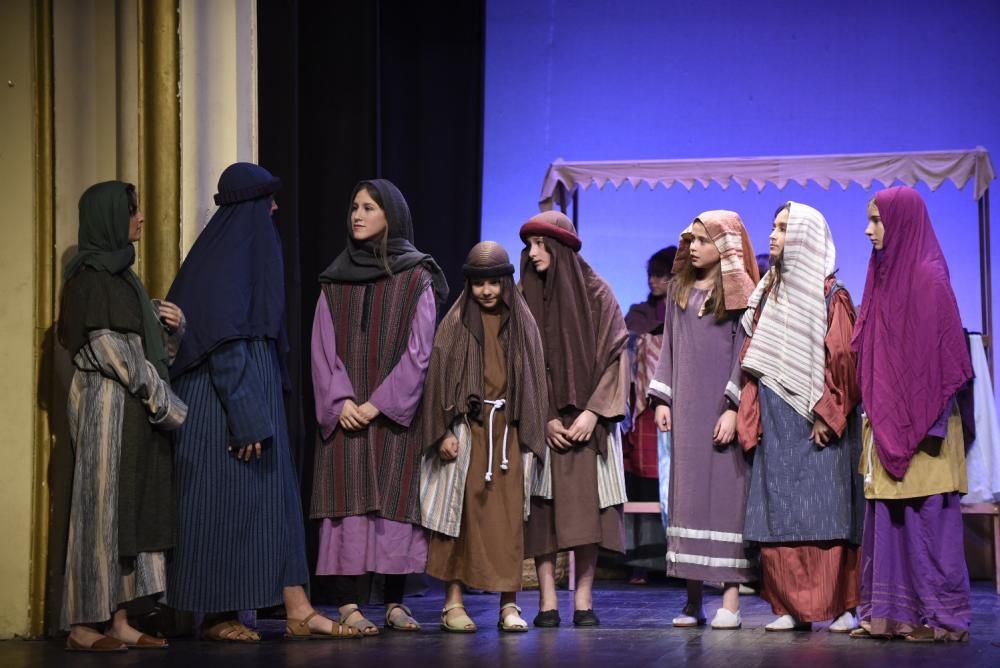 Representació dels Pastorets a la sala Els Carlins de Manresa