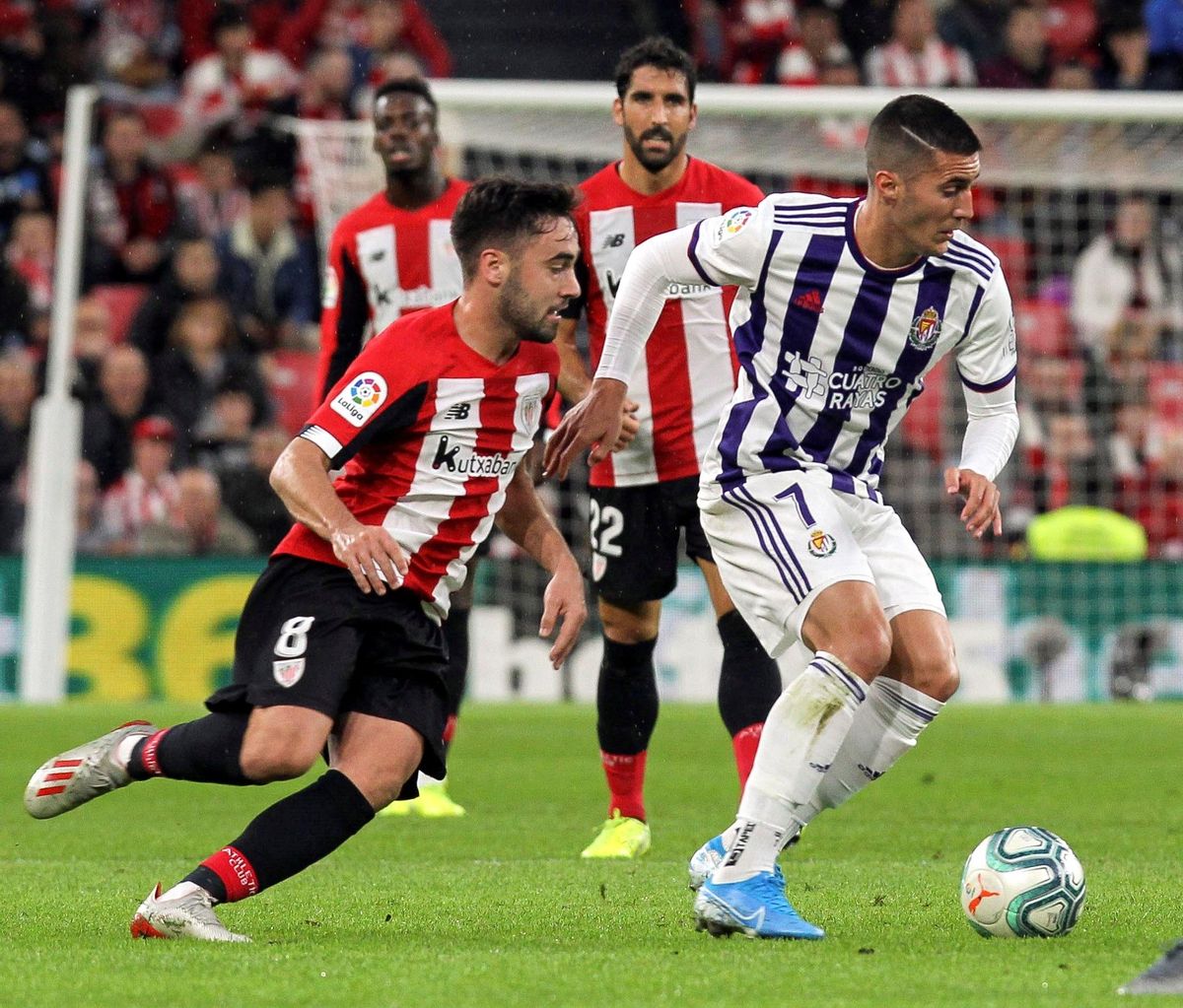 Guardiola, en un partido con el Valladolid ante el Athletic de Bilbao.