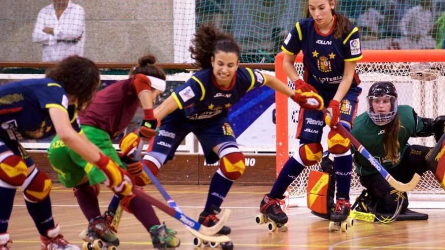 La selección de hockey patines femenina en el Europeo.