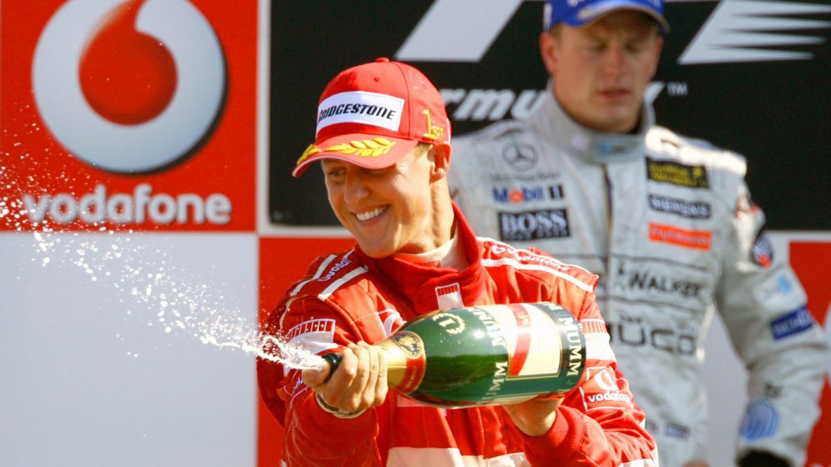 Schumacher celebra una victoria con Ferrari