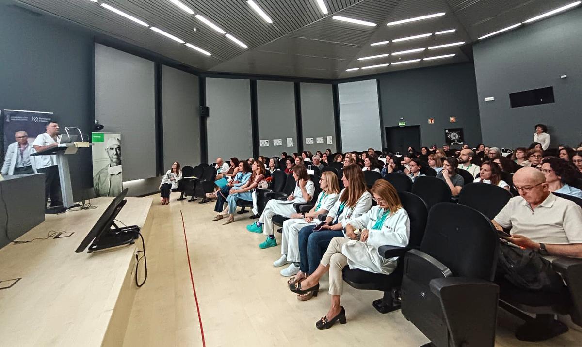 El Hospital General de Elche ha acogido la jornada de conmemoración del Día Internacional de la Enfermería