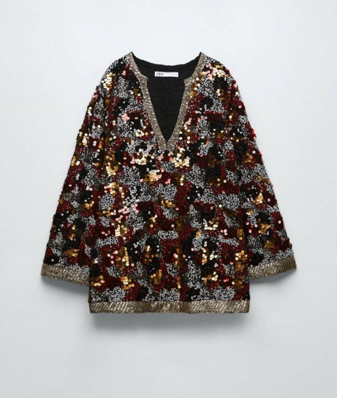 Poncho de lentejuelas, de Zara