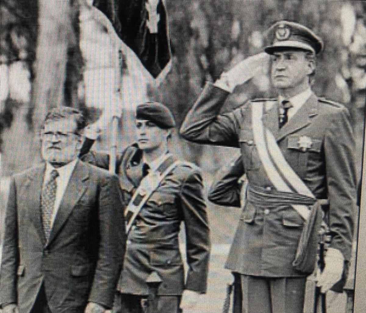 El Rey junto a Ibarra.