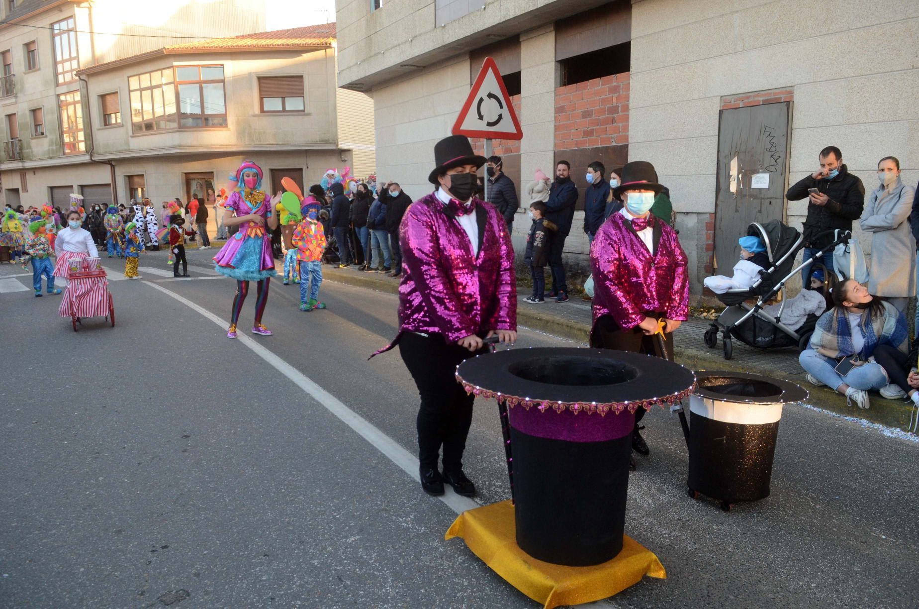 Desfile del Momo en Vilanova para despedir el Entroido 2022.