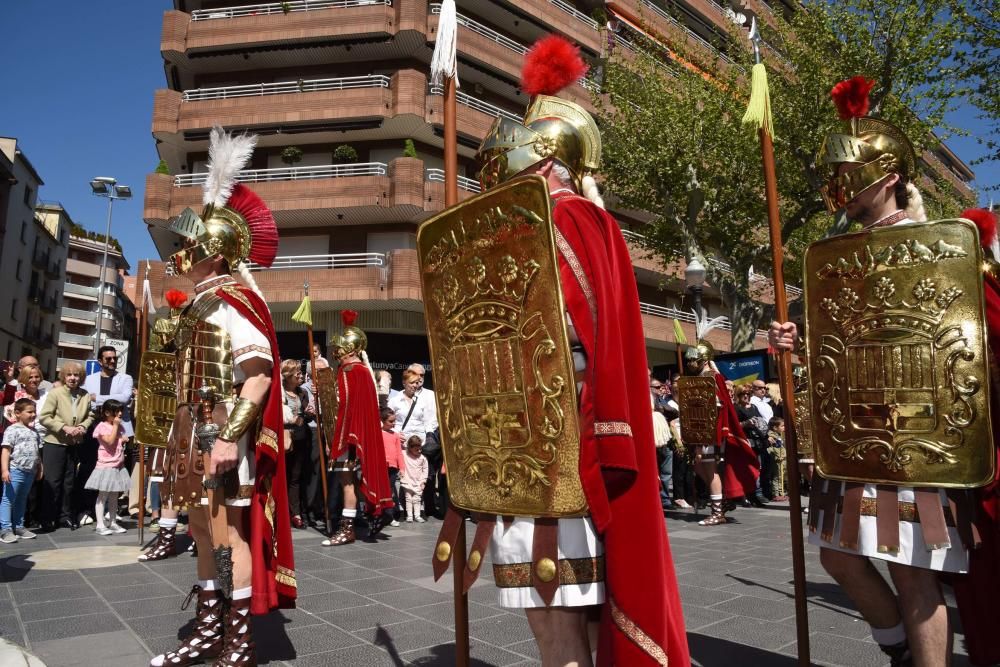 Benedicció de Rams davant l'església de Crist Rei de Manresa i desfilada dels Armats