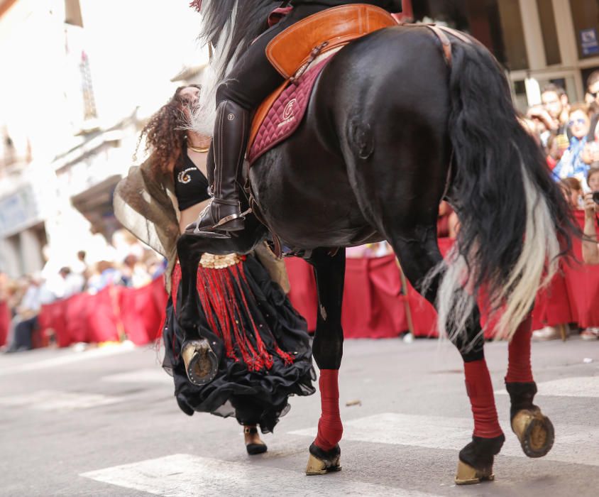 Los Realistas entraron en la ciudad con un boato donde los caballos y la sangre azul de las tropas musulmanas fueron los protagonistas