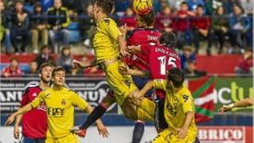 El Girona es va imposar a l&#039;Osasuna a la primera volta a El Sadar (0-1).