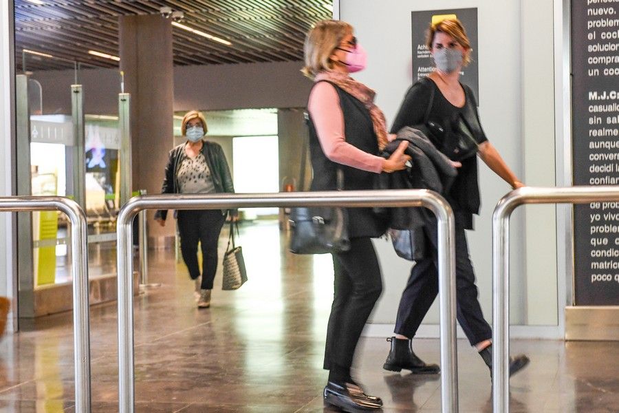 Pasajeros en el aeropuerto de Gran Canaria