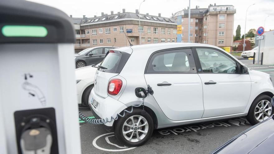 Coche eléctrico: España, Francia y otros cinco países se oponen a suavizar más los límites de emisiones a partir de 2035