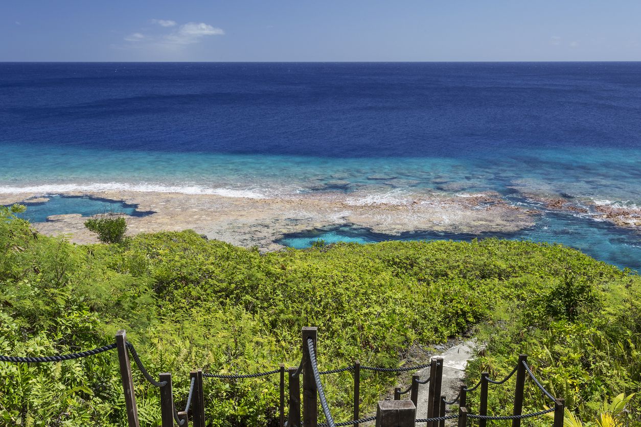 Descubre todos los secretos de la isla de Niue, un paraíso en el Pacífico Sur.