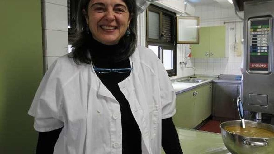 El comedor social triplica en un año el número de usuarios y reparte hasta 280 comidas al día