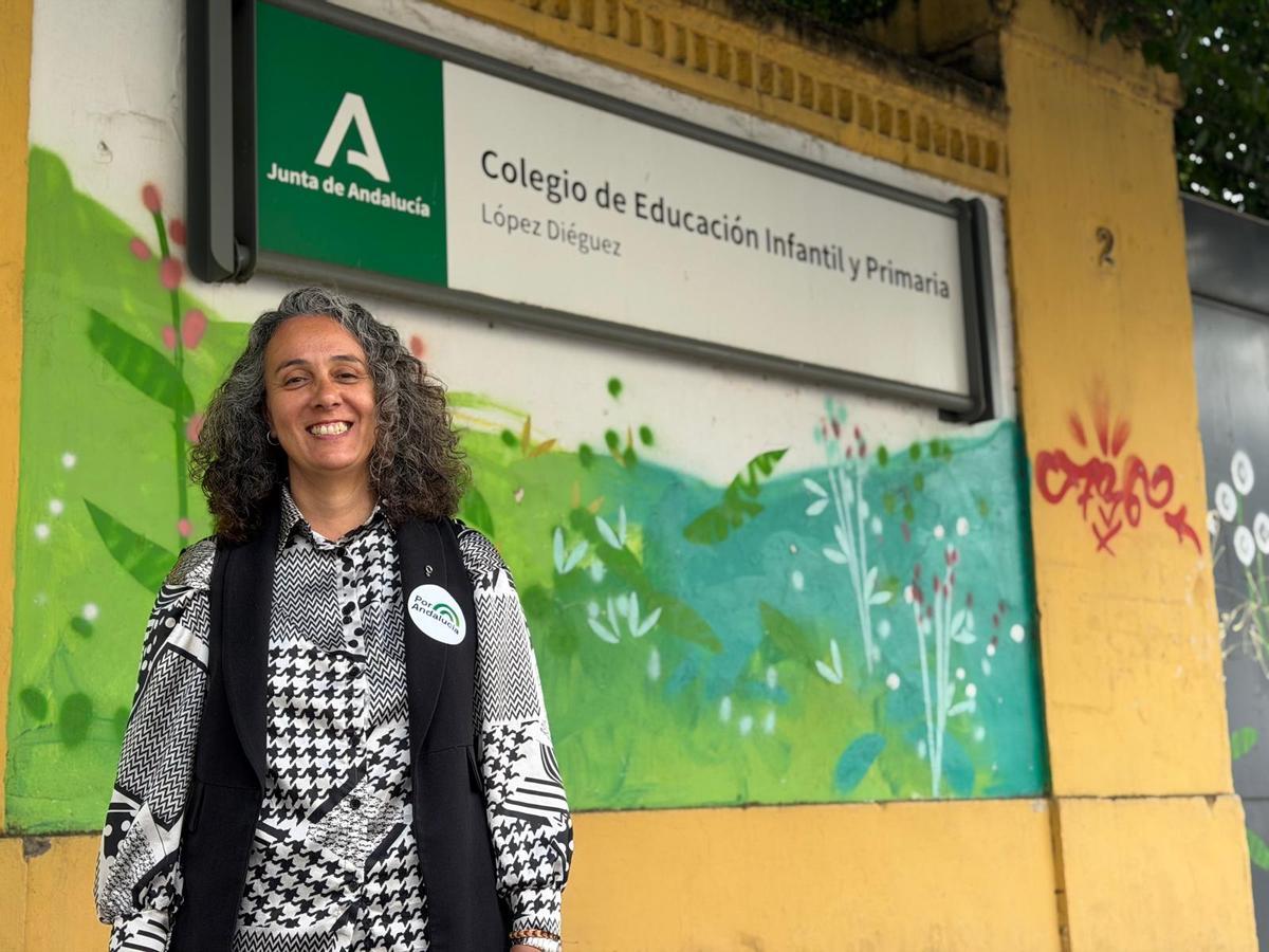 Rosa María Rodríguez visita el CEIP López Diéguez.