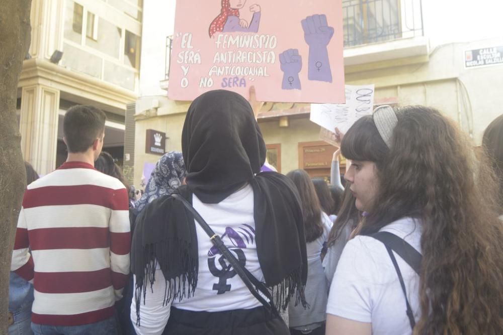 La feministas calientan motores antes de la manifestación del 8-M en Murcia