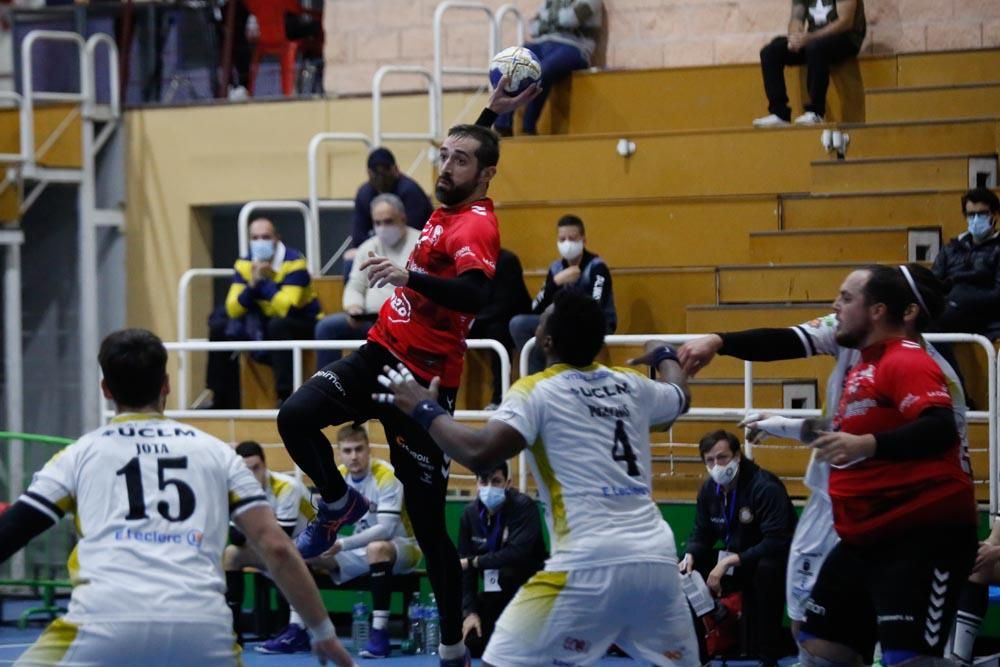 Cajasur Balonmano Alarcos en imágenes