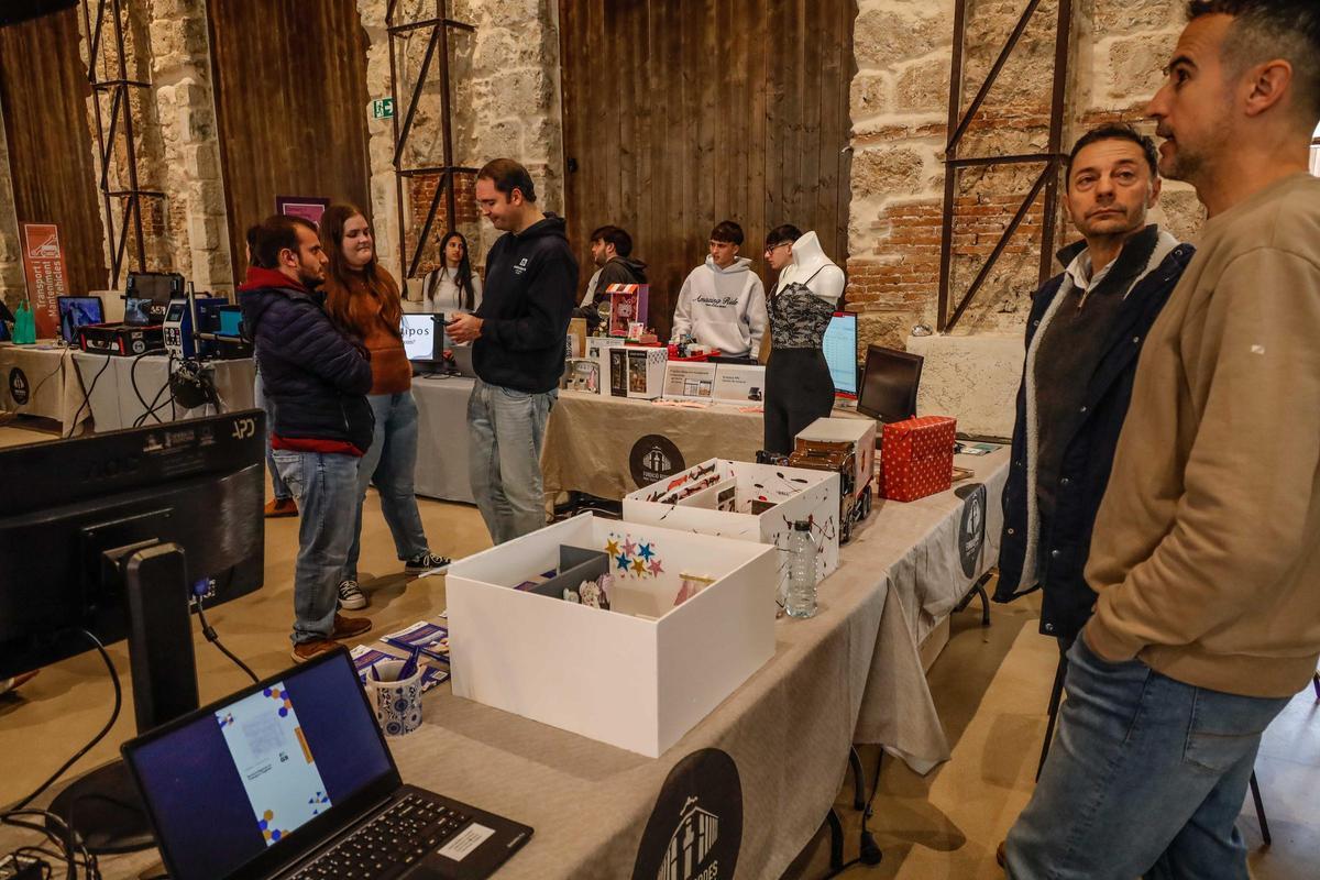 Imágenes de la Fira d'Habilitats FP de L’Alcoià y el Comtat