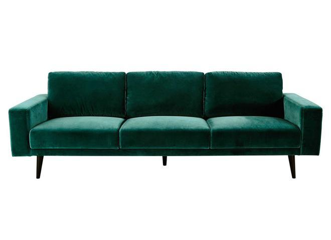 Decoración en terciopelo: sofá azul clark de Maison Du Monde