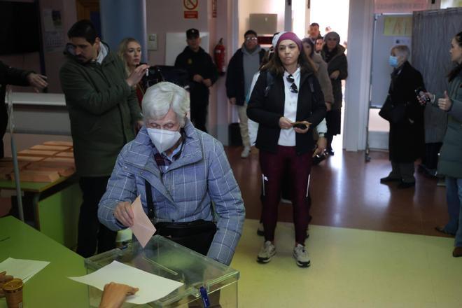 FOTOGALERÍA | La jornada electoral en Cáceres, en imágenes